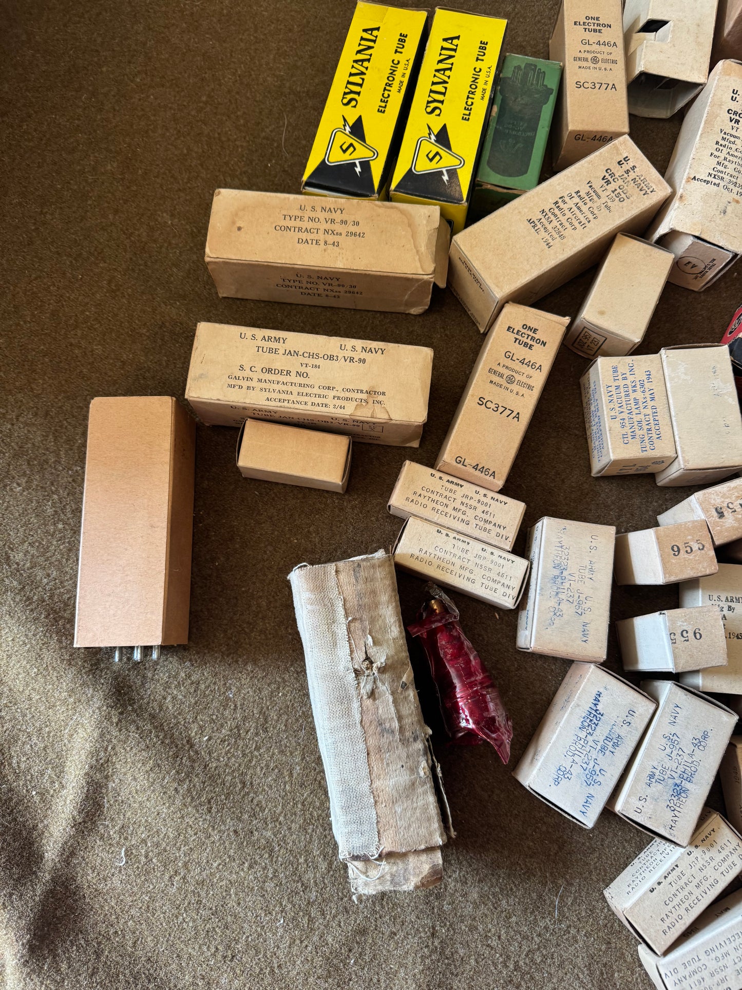 Large NOS WWII U.S. Army / U.S. Navy Vacuum Tube Lot