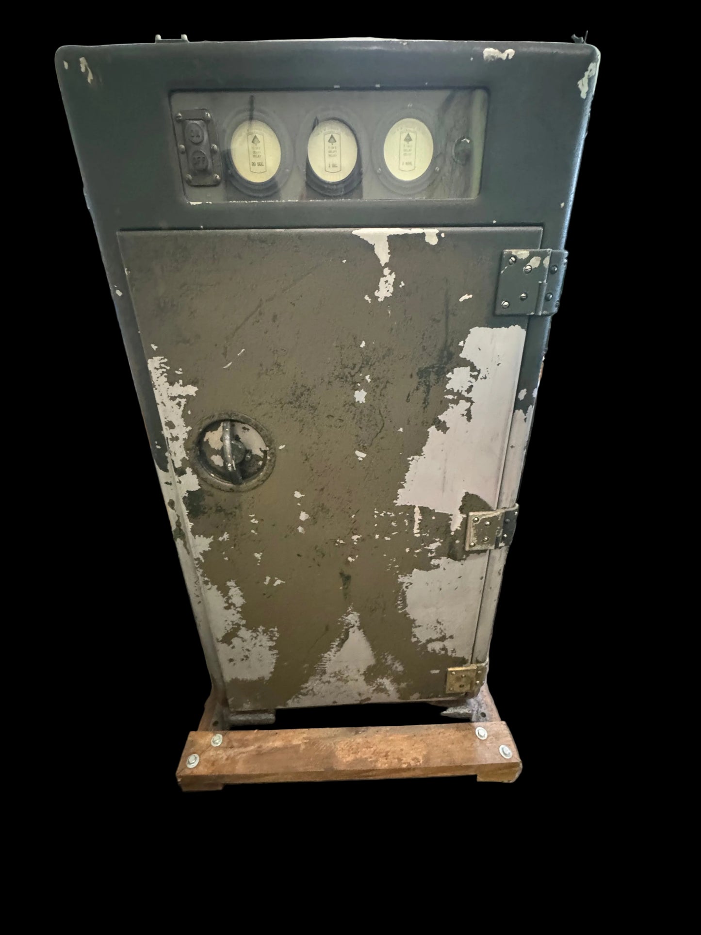 WWII U.S. NAVY AN/CPN-6 RADAR TRANSMITTER CABINET