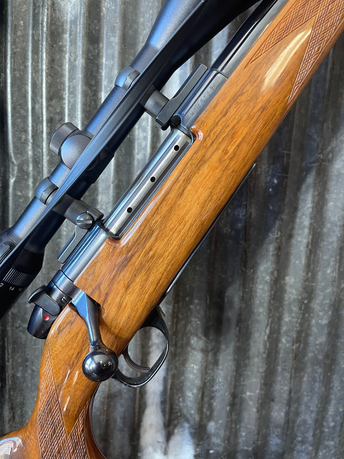 Weatherby Mark V .300 Weatherby Magnum – Magnaported – Swarovski Habicht 6-18x50