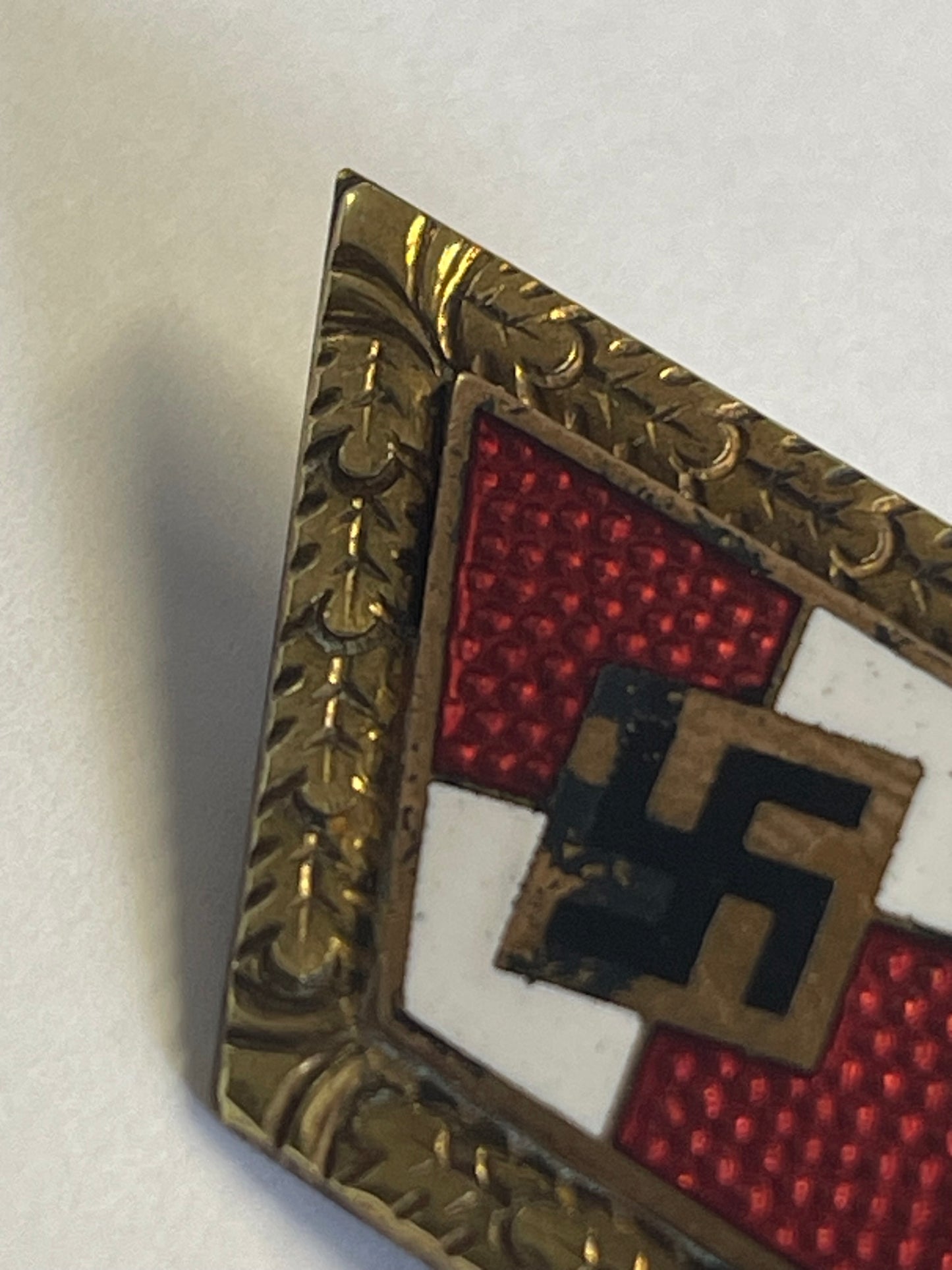 Golden Hitler Youth Honor Badge with Oak Leaves – Gold-Tested 14K/585 – Numbered 261