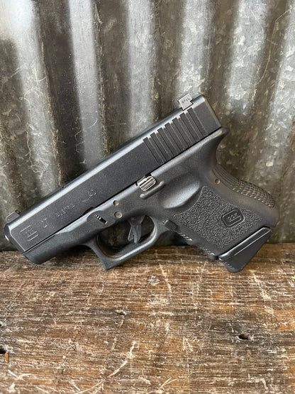 Glock 27 Gen 3 .40 S&W Subcompact Pistol w/ 2 Magazines + Extended 30-Round Magazine