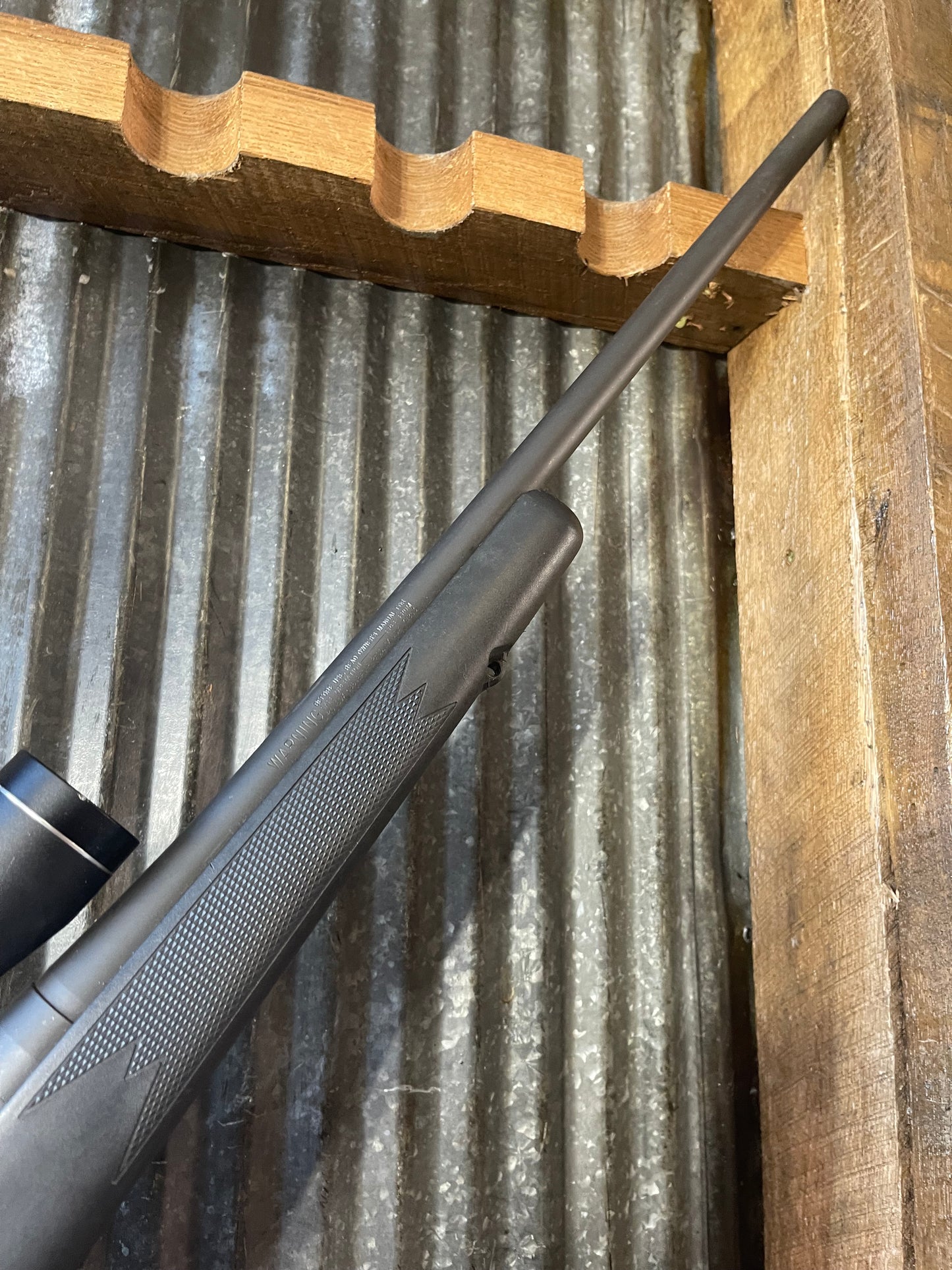 Mossberg 100 ATR Bolt Action Rifle – .30-06 Springfield – Simmons Scope