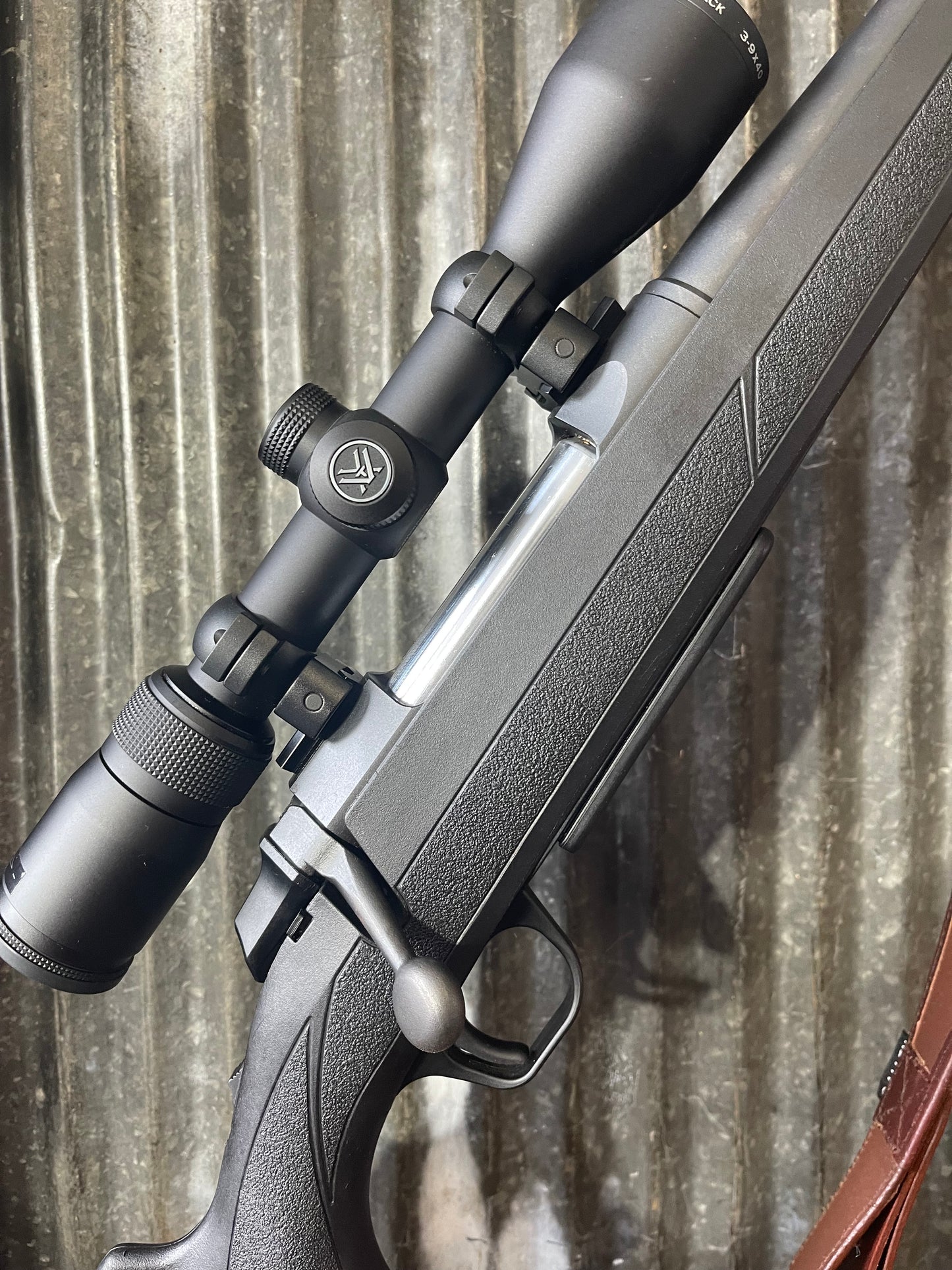 Browning AB3 Bolt Action Rifle – .270 Winchester – Vortex Crossfire II 3-9x40 – Excellent Condition