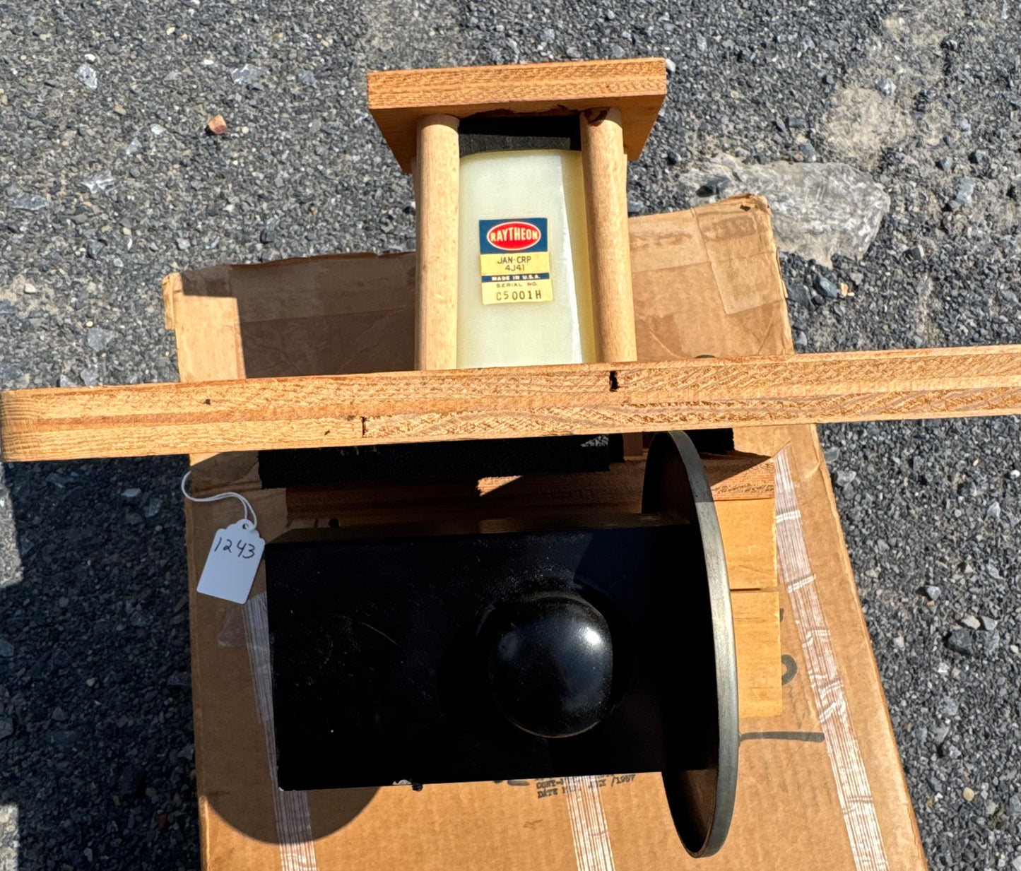 1960 Raytheon JAN-CRP 4J41 Radar Tube / Magnetron Assembly in Original Lab Crate