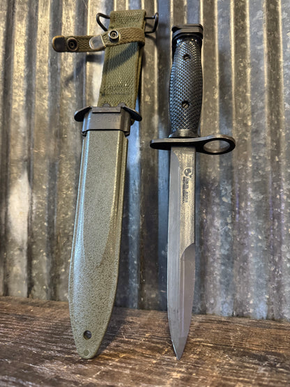 U.S. Colt M7 Bayonet & USM8A1 Scabbard