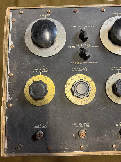 WWII U.S. Army Air Forces AN/ARN-5 Test Set TS-67