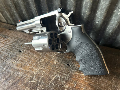 Ruger Redhawk .44 Magnum Stainless Revolver — 4” Barrel w/ Case & Paperwork