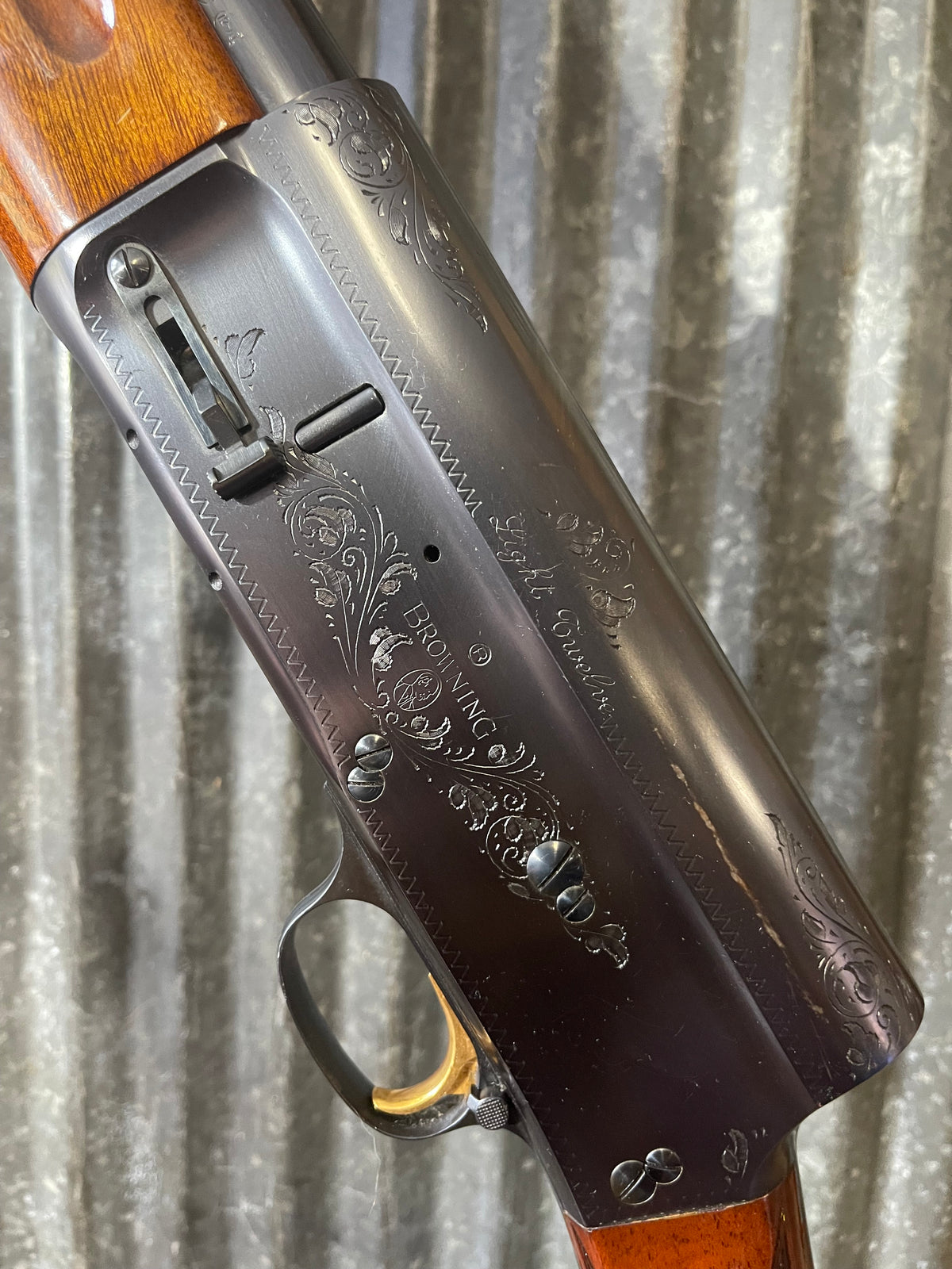 Browning Auto-5 Light Twelve 12 Gauge – Belgian Made – Engraved Receiver – Gold Trigger