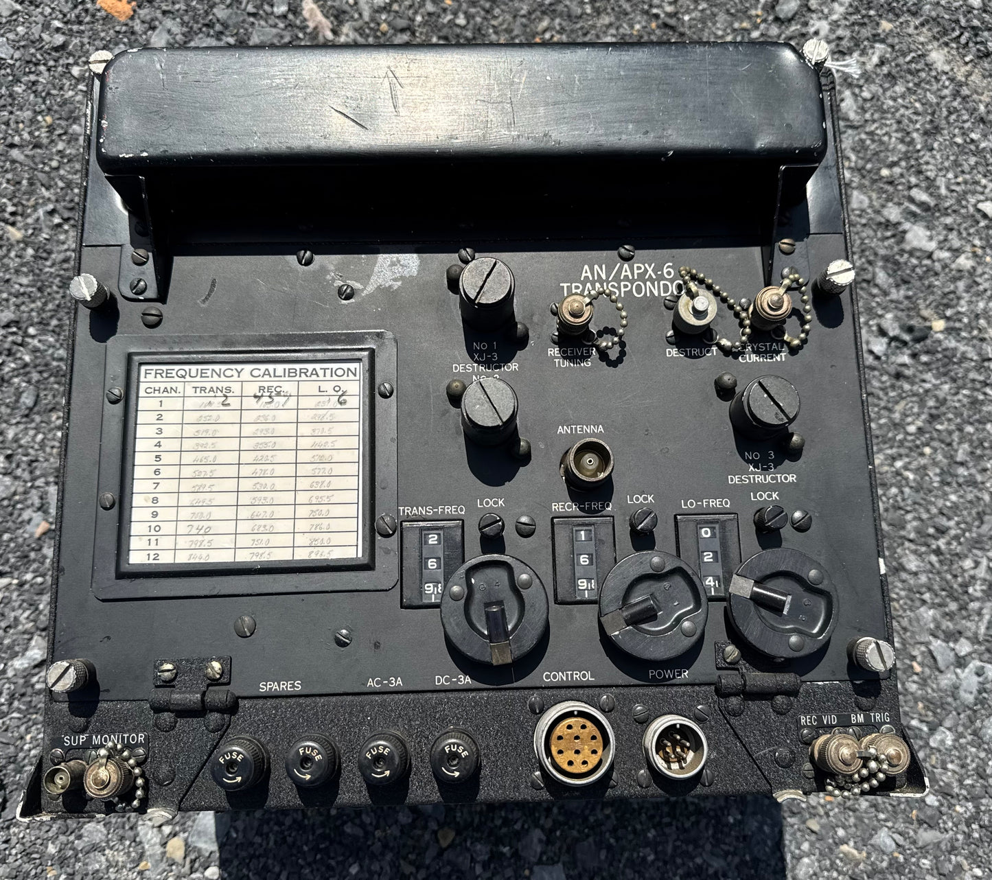 WWII-era U.S. Navy AN/APX-6 Transponder, marked RT-82/APX-6