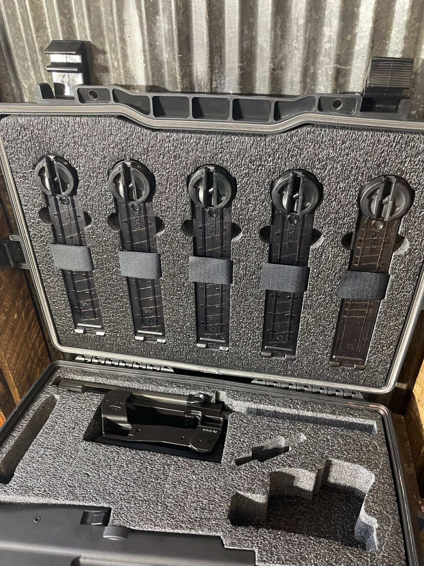 FN PS90 5.7x28mm – Excellent Condition w/ Case Club Case, 5 Magazines & 1,200 Rounds Ammo
