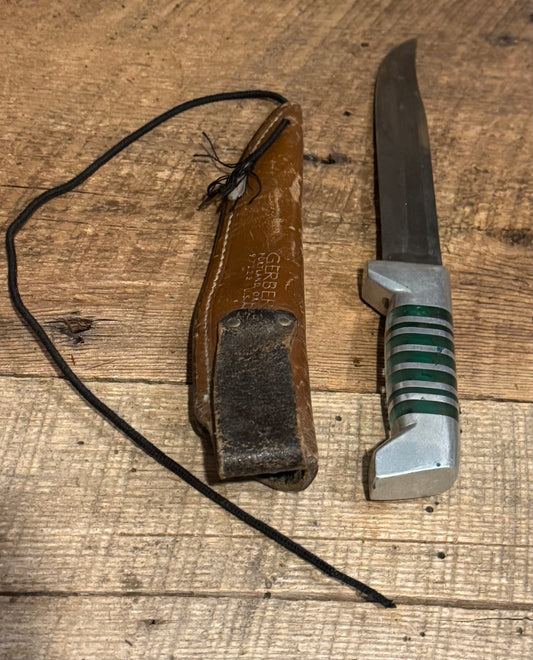 WWII Theatre Knife-Clear and Green