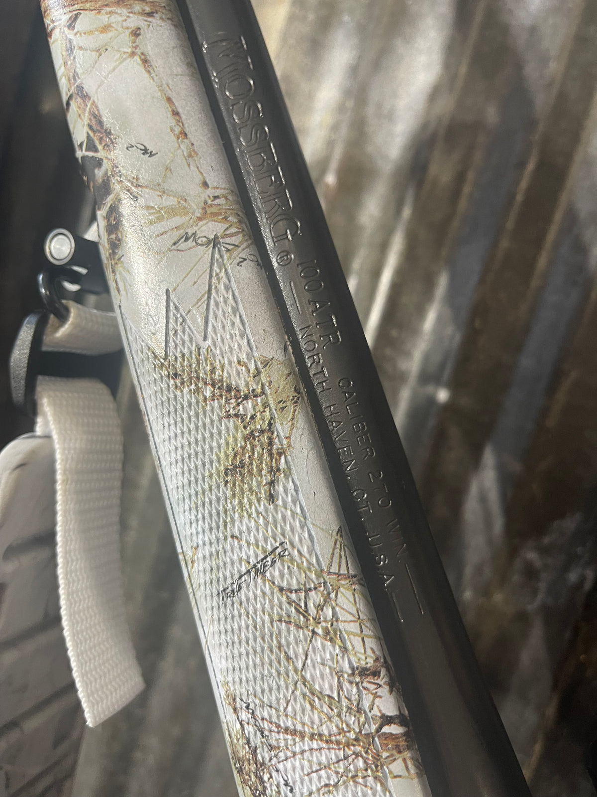 Mossberg 100 ATR .270 Winchester Bolt Action Rifle – 3-9x Scope – Snow Camo