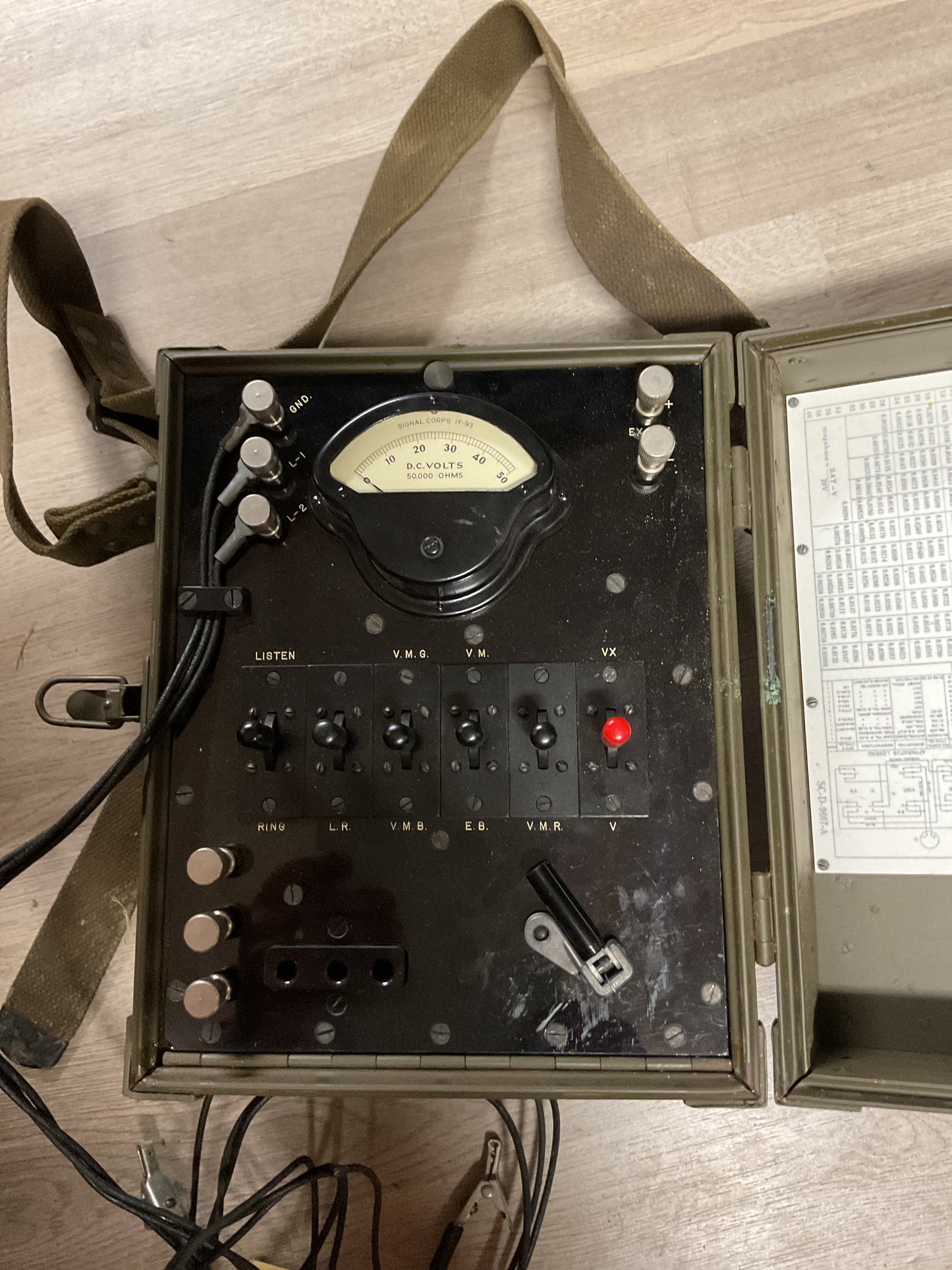 WWII US Signal Corps Test Set EE-65-G w/ Manual TM11-361-1944 Field Telephone Tester