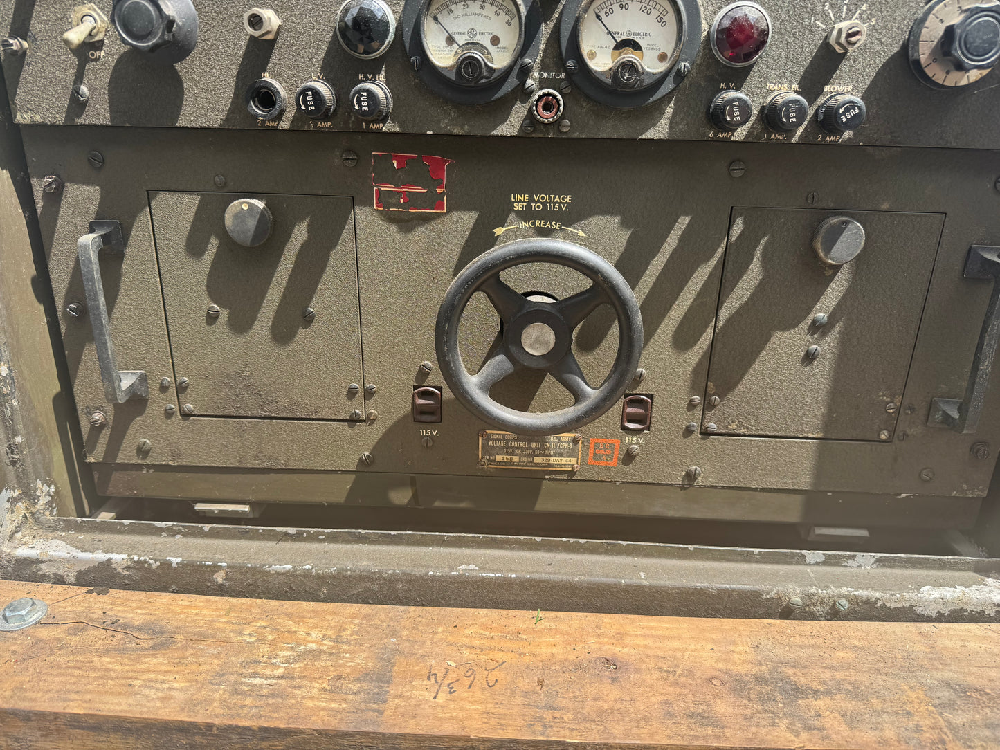 WWII U.S. Army Signal Corps radar/radio equipment cabinet