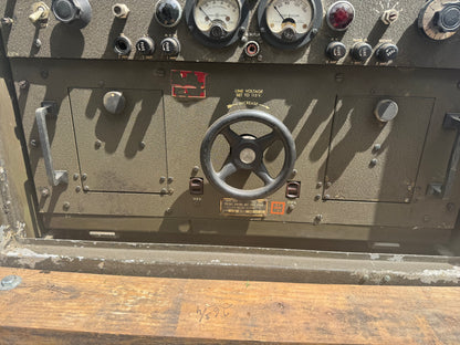 WWII U.S. Army Signal Corps radar/radio equipment cabinet