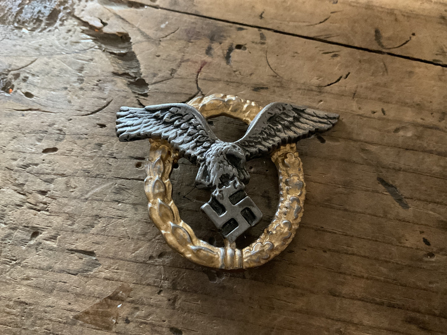 Reproduction WWII German Luftwaffe Pilots Badge