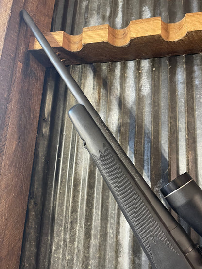 Mossberg 100 ATR Bolt Action Rifle – .30-06 Springfield – Simmons Scope