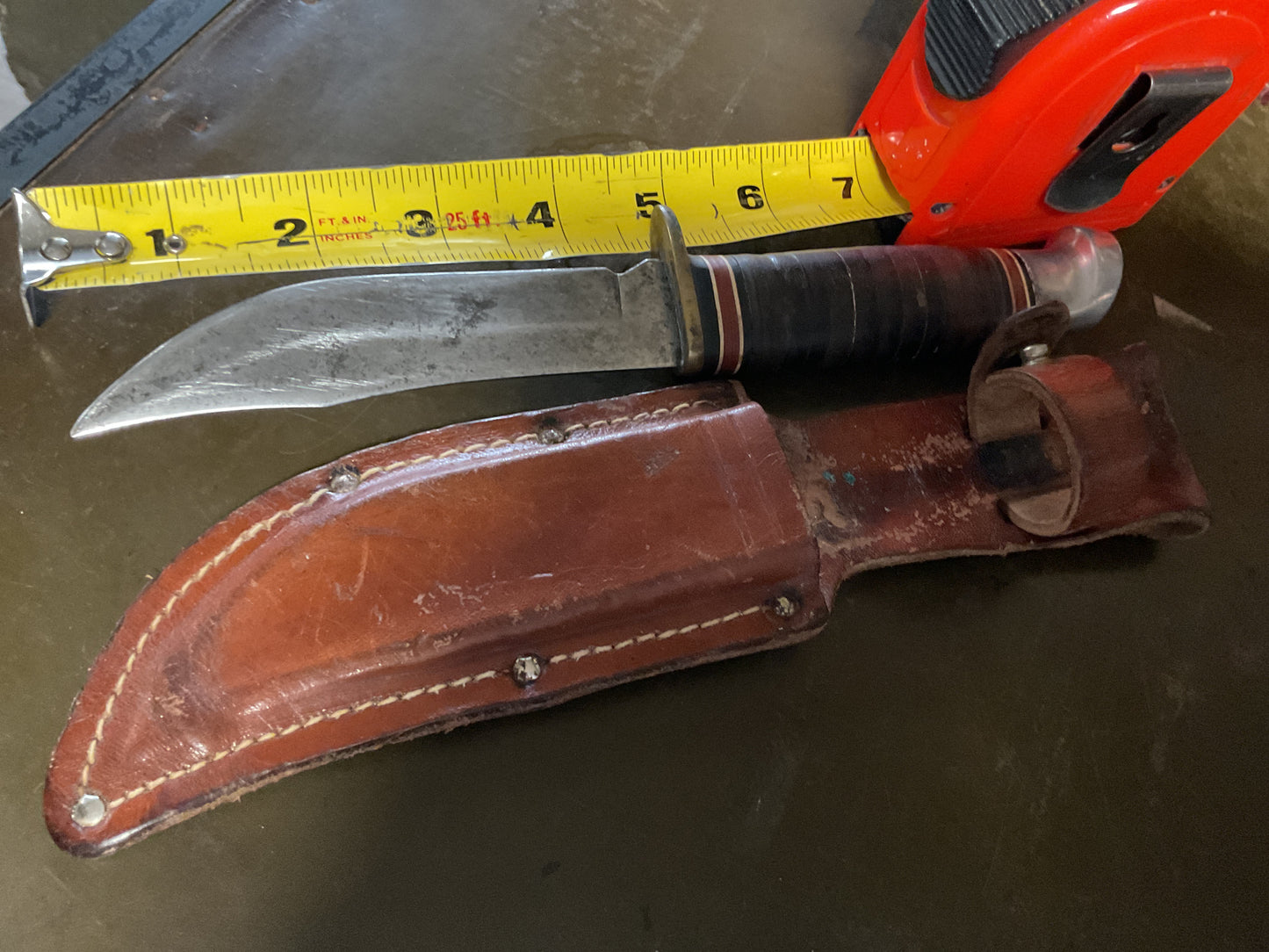 Western U.S.A. Model L66 Hunting Knife