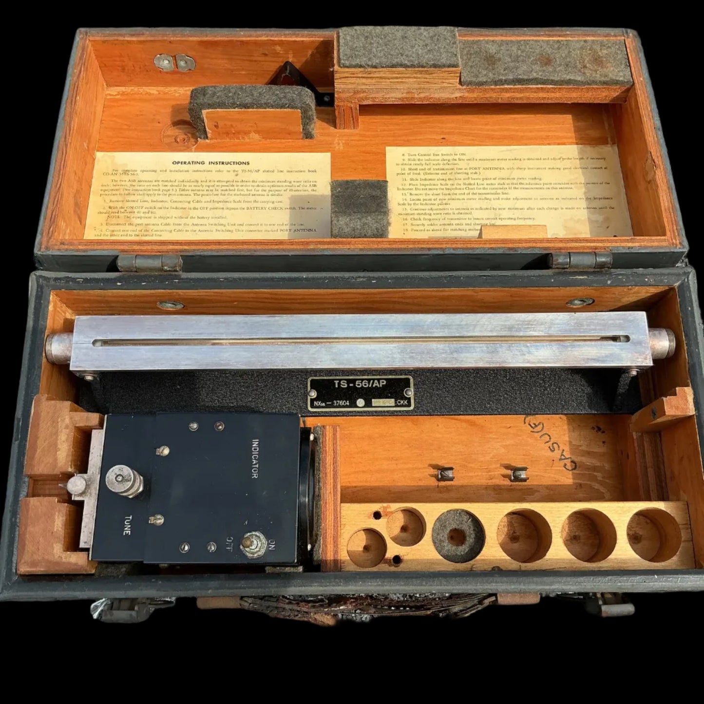 U.S. Military Slotted Line Test Set TS-56/AP – Radar / RF Measurement Equipment in Case
