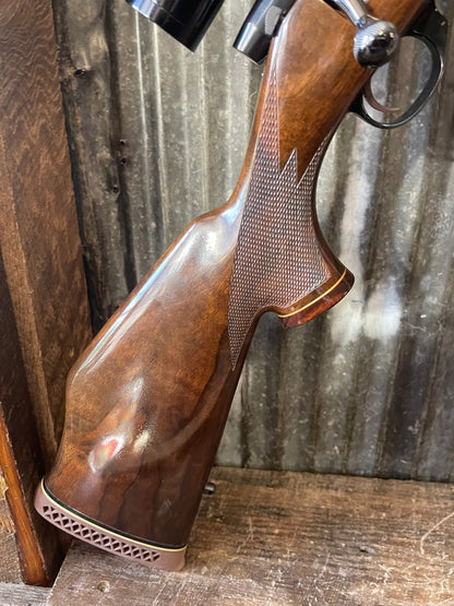 Weatherby Vanguard Made in Japan .270 Win – Leupold Vari-X III 4.5-14x40