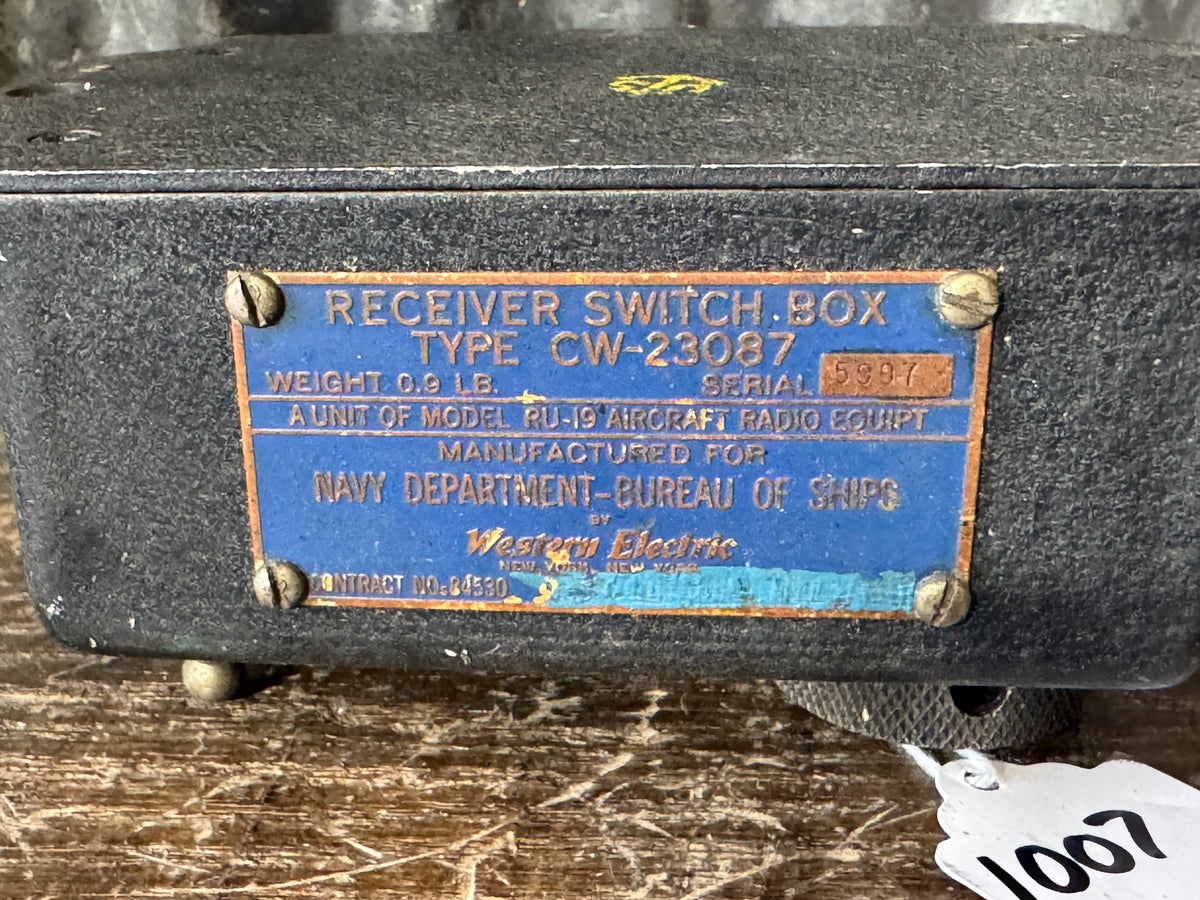 WWII U.S. Navy Western Electric CW-23087 RU-19 Aircraft Radio Receiver Switch Box