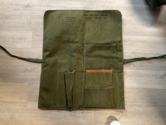 M1937 J.W. Johnson Company Range Field. Range Field outfit cooking Calvary Pack Cutlery Roll