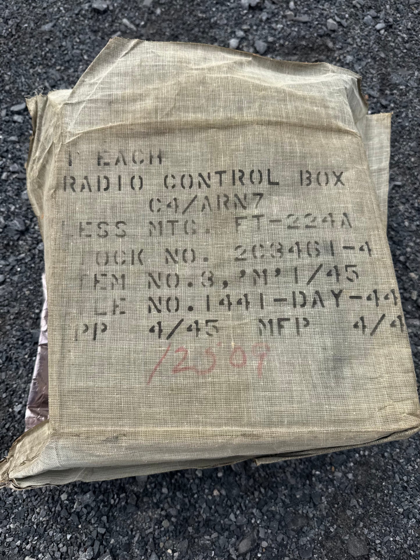 WWII U.S. Navy FT-224A Radio Control Box — NOS 1945 Box