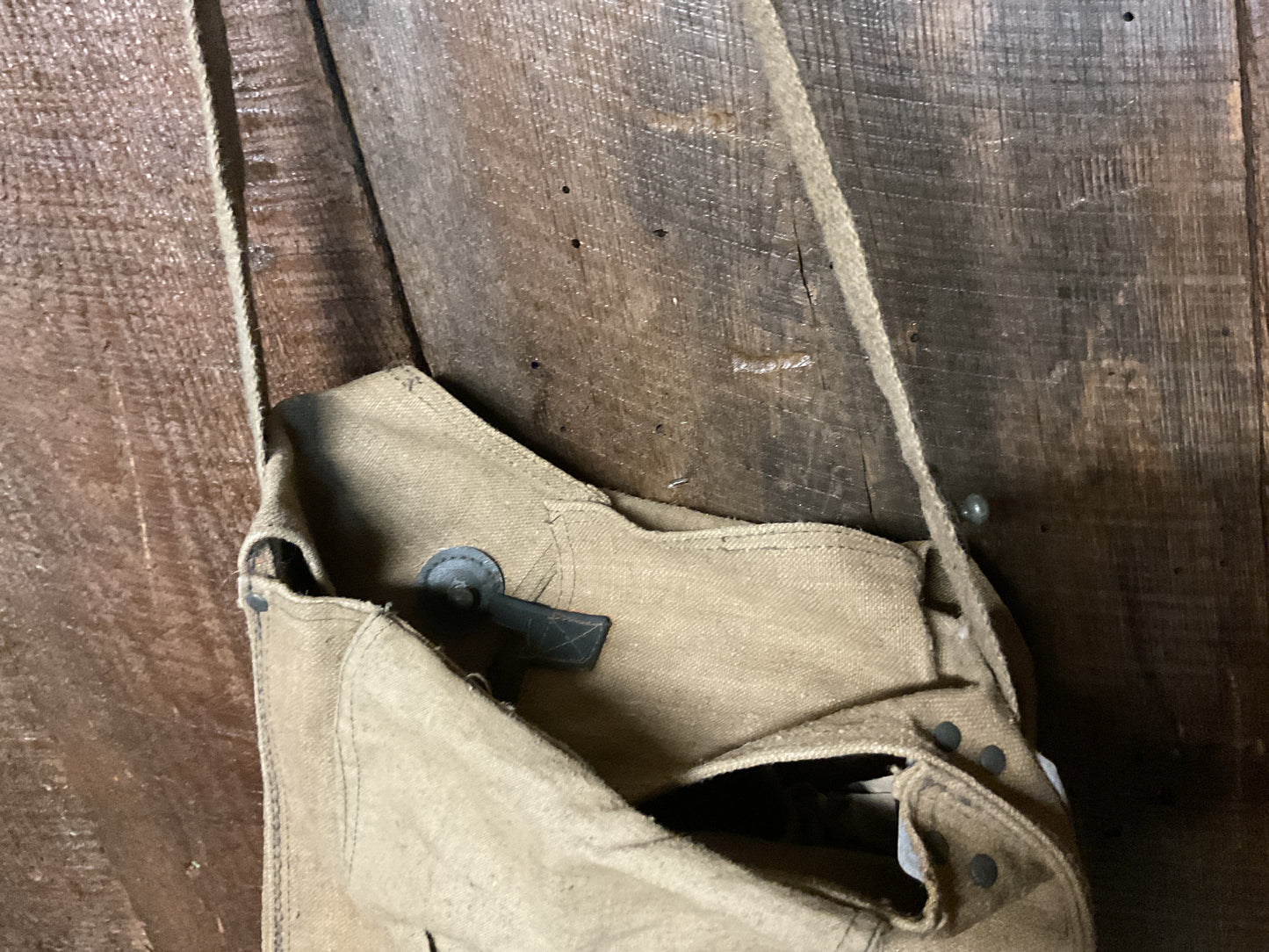 WWII Italian Gas Mask Bag