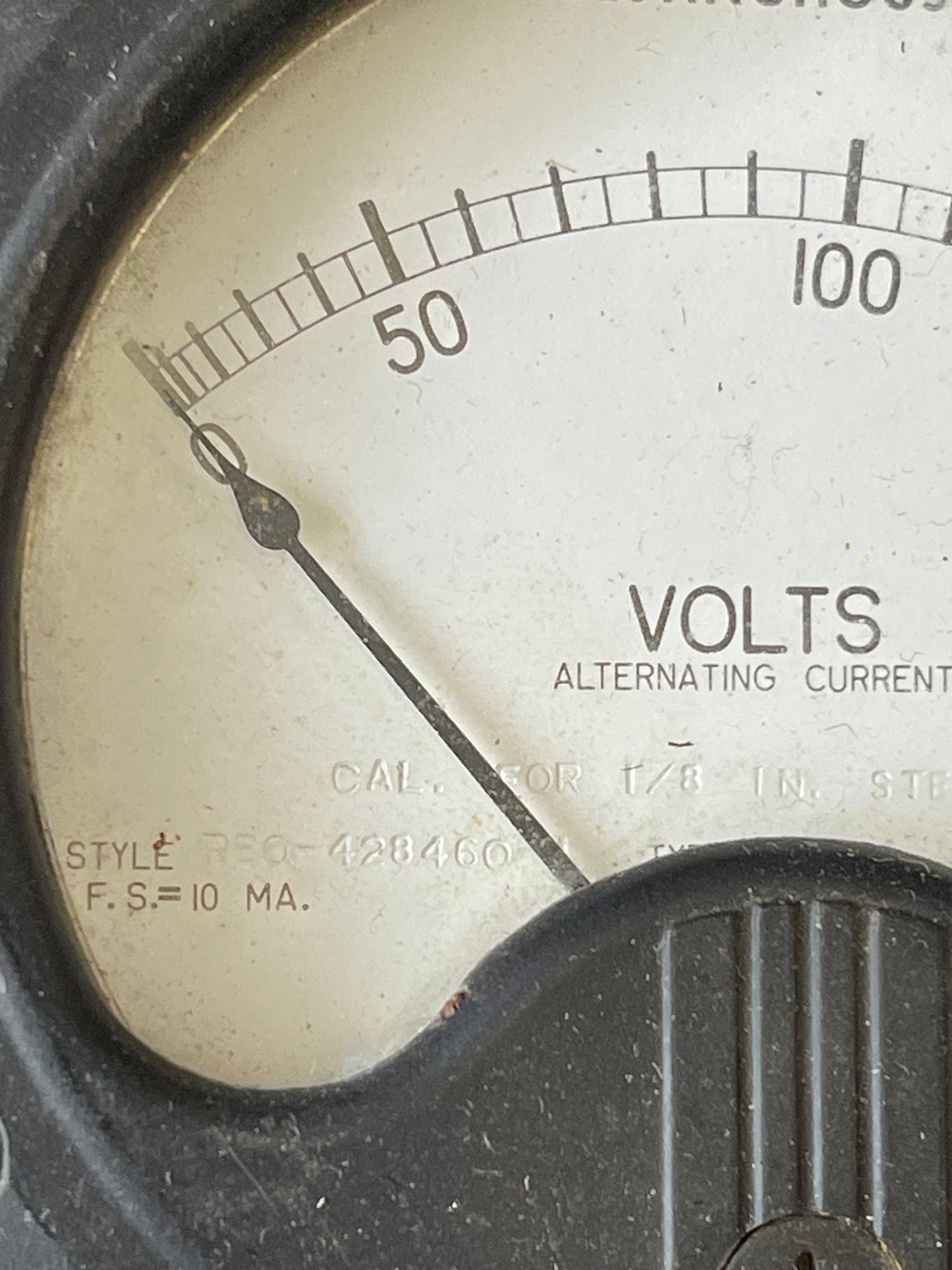 Vintage Westinghouse AC Voltmeter – Industrial Panel Meter (0–150 Volts)