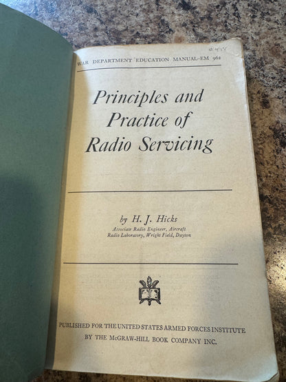 WWII U.S. Army Radio Servicing Manual – EM 962 – 1944