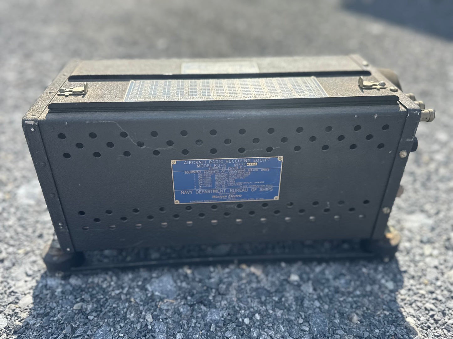 WWII U.S. Navy Aircraft Radio Receiver