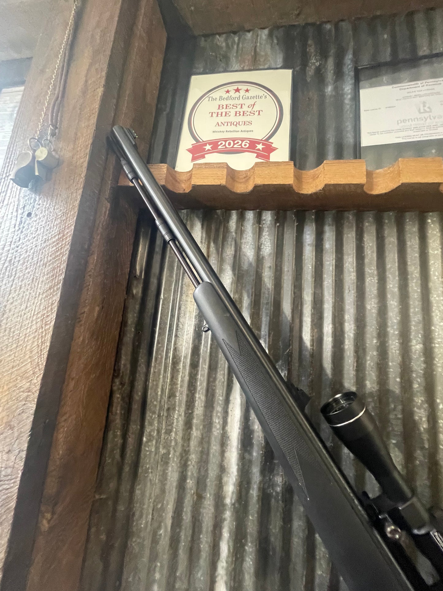 Thompson/Center Omega .50 Cal Inline Muzzleloader – Scoped – Good Used Condition