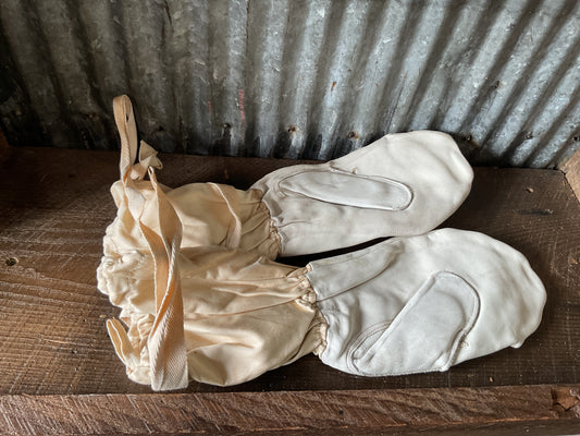 WWII Leather Ski Mittens Yeovil Company British 1942