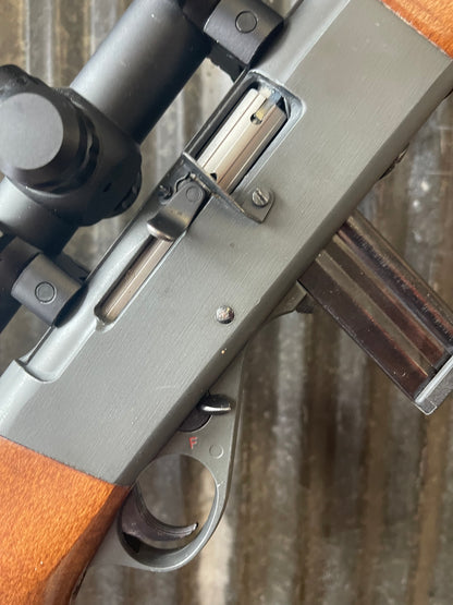 Anschütz Model 525 Semi-Automatic .22 LR Rifle w/ 3-9x Scope & 2 Magazines