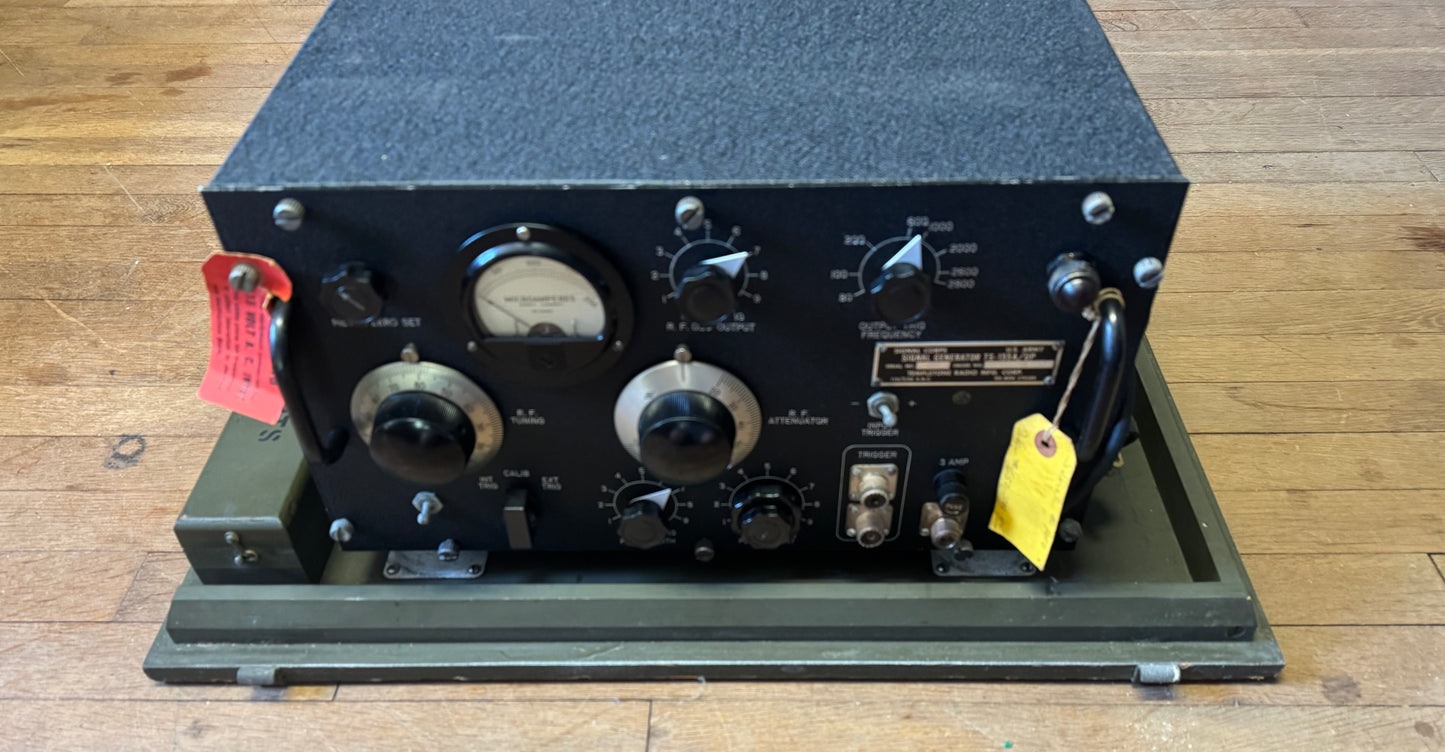 WWII U.S. Army Signal Corps TS-155A/UP Signal Generator