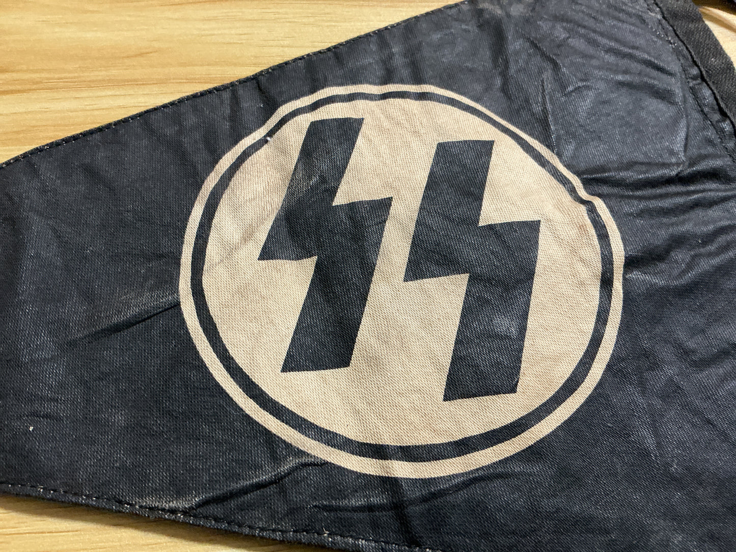 Reproduction WWII German SS-Style Vehicle/Command Pennant w/ RZM-Style Tag