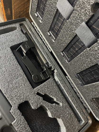 FN PS90 5.7x28mm – Excellent Condition w/ Case Club Case, 5 Magazines & 1,200 Rounds Ammo