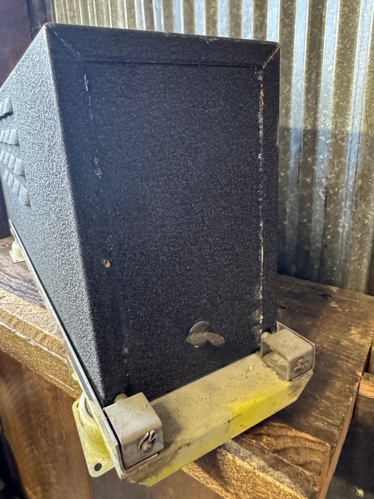 Vintage U.S. Navy ARD-2 Radar Intercept Amplifier CMD-50ADC with Mounting Base