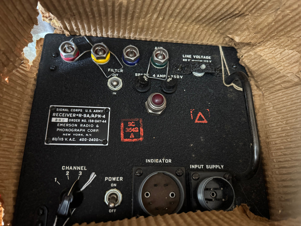WWII U.S. Army Signal Corps R-9A/APN-4 Aircraft LORAN Receiver in Original Box