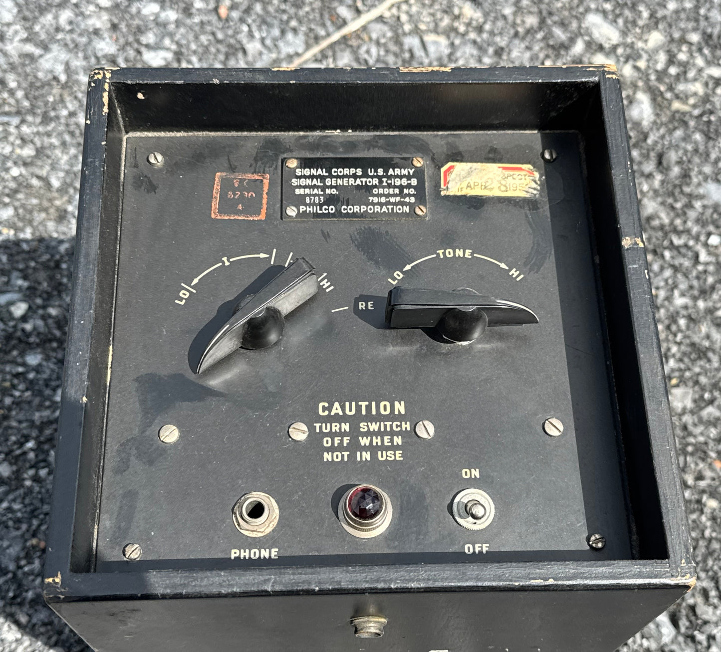 WWII U.S. Army Signal Corps I-196-B Signal Generator – Philco Corp. – Field Test Equipment