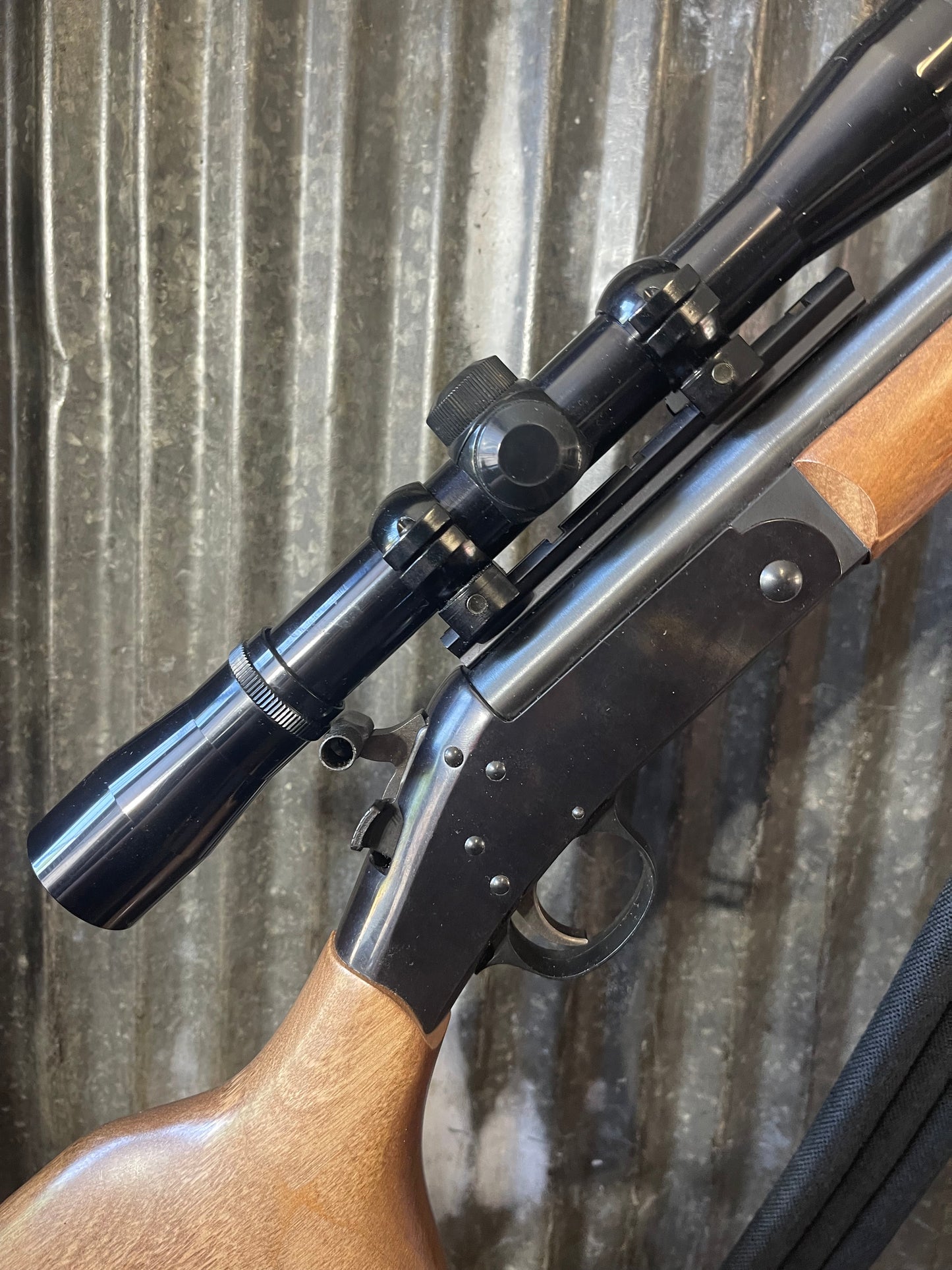 New England Firearms Handi-Rifle SB2 – .243 Winchester – Bushnell Sportview Scope