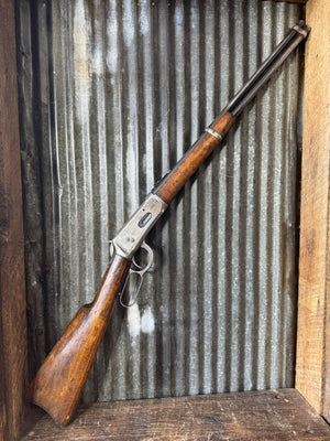 Winchester Model 1894 Saddle Ring Carbine – .25-35 WCF