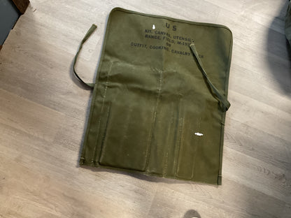 M1937 J.W. Johnson Company Range Field. Range Field outfit cooking Calvary Pack Cutlery Roll