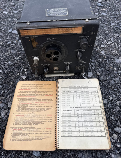 WWII U.S. Navy Type CKB-74028 Heterodyne Frequency Meter w/ Calibration Book