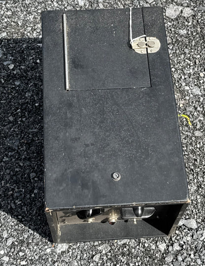WWII U.S. Army Signal Corps I-196-B Signal Generator – Philco Corp. – Field Test Equipment