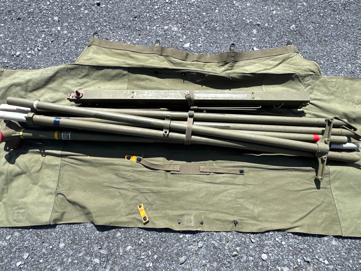 U.S. Military AN/TPX-1 Radar Antenna System Mast Kit w/ Canvas Roll
