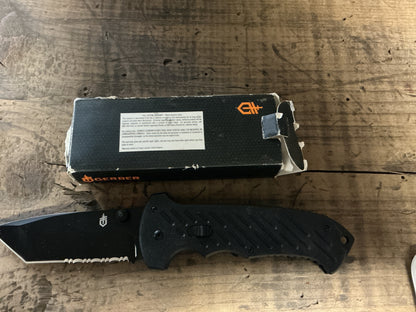 Gerber 06 Fast Model 30-000118 Tactical Folding Knife Tanto Serrated with Original Box