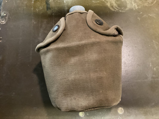 WWI CANTEEN WITH COVER (I)