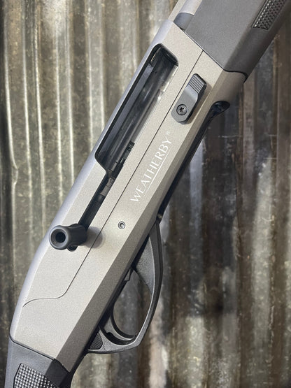 Weatherby Element 20 Gauge Semi-Automatic Shotgun — Excellent Condition w/ Chokes & Manual