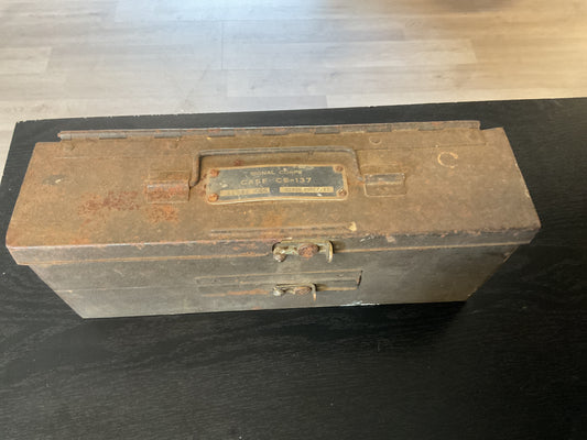 Signal Corps Case CS-137